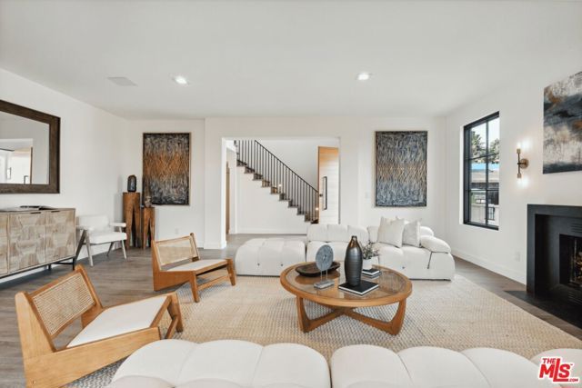 8171 Tianna Road, Los Angeles, CA 90046