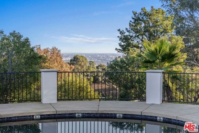 8171 Tianna Road, Los Angeles, CA 90046