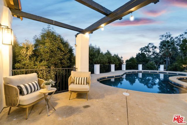 8171 Tianna Road, Los Angeles, CA 90046