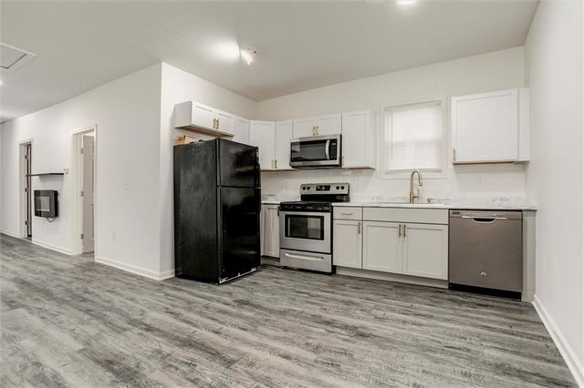 2421 Chestnut Avenue, Kansas City, MO 64127