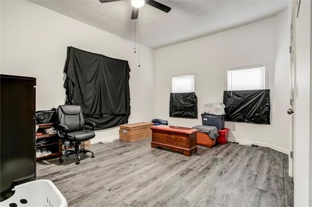 2421 Chestnut Avenue, Kansas City, MO 64127