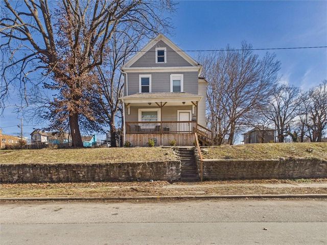 2421 Chestnut Avenue, Kansas City, MO 64127