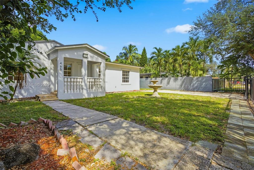 465 NE 165th St 465, Miami, FL 33162