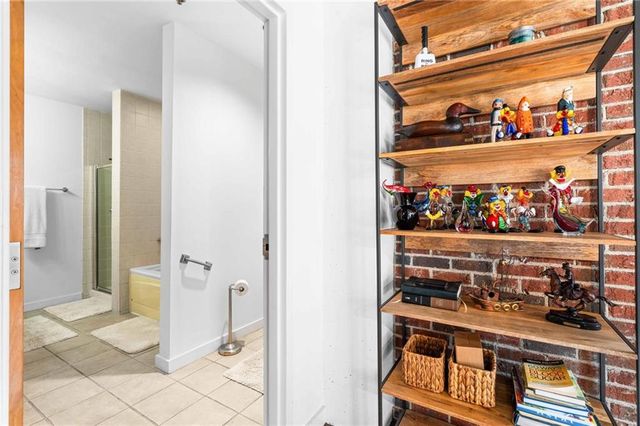 660 Glen Iris Drive 210, Atlanta, GA 30308