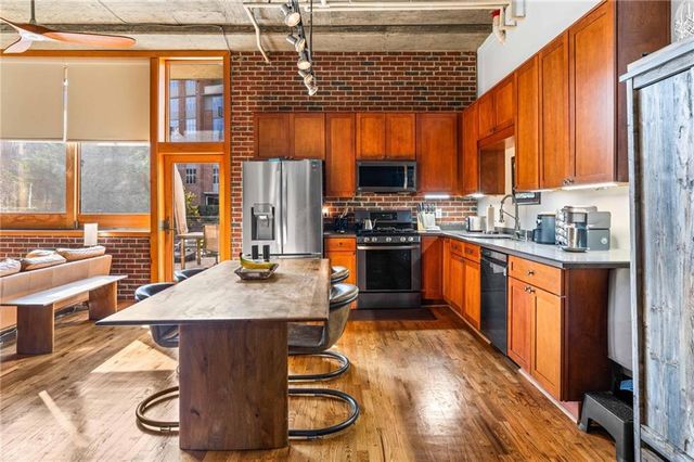 660 Glen Iris Drive 210, Atlanta, GA 30308