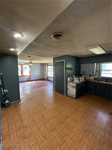 12531 Jackson Drive, Burton, OH 44021