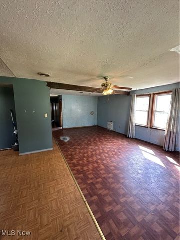 12531 Jackson Drive, Burton, OH 44021