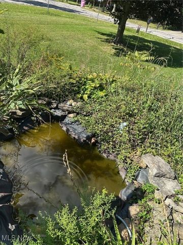 12531 Jackson Drive, Burton, OH 44021