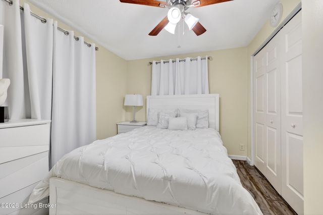 5713 Arvis Dr, Louisville, KY 40258