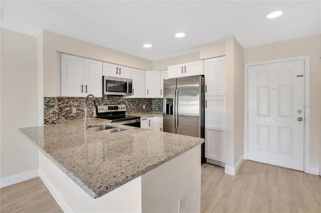 13953 FAIRWAY ISLAND DRIVE S, Orlando, FL 32837