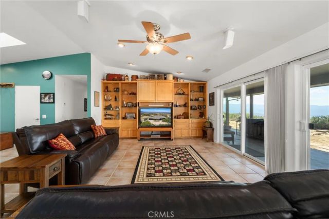 40230 Crazy Horse Canyon Road, Aguanga, CA 92536