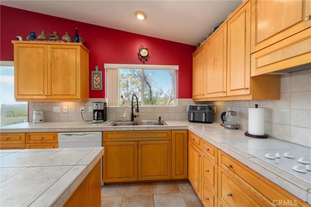 40230 Crazy Horse Canyon Road, Aguanga, CA 92536