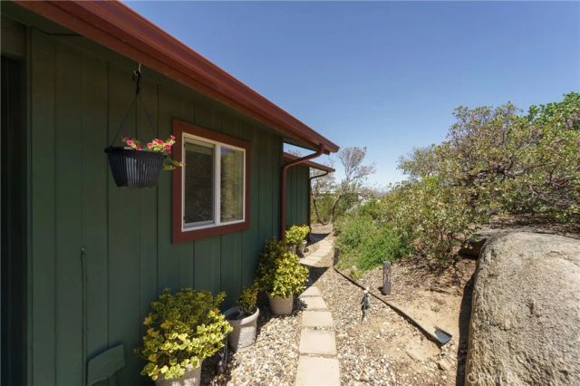 40230 Crazy Horse Canyon Road, Aguanga, CA 92536