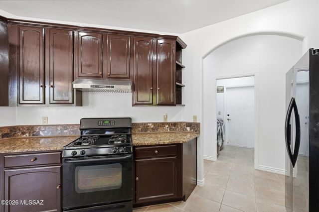 1338 W Bosque Dr, Sahuarita, AZ 85629