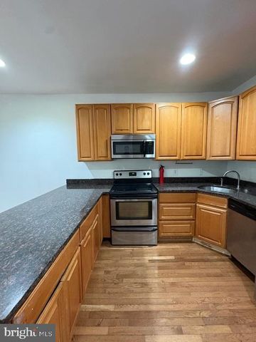 1729 W MASTER ST, Philadelphia, PA 19121