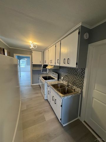 1910 Allegan Street, Saginaw, MI 48602