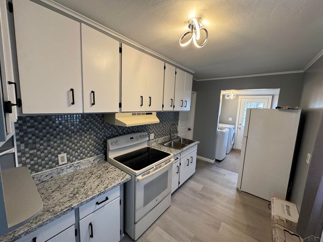 1910 Allegan Street, Saginaw, MI 48602