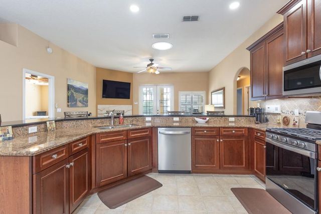 4 EAGLE HARBOR TRAIL, Palm Coast, FL 32164