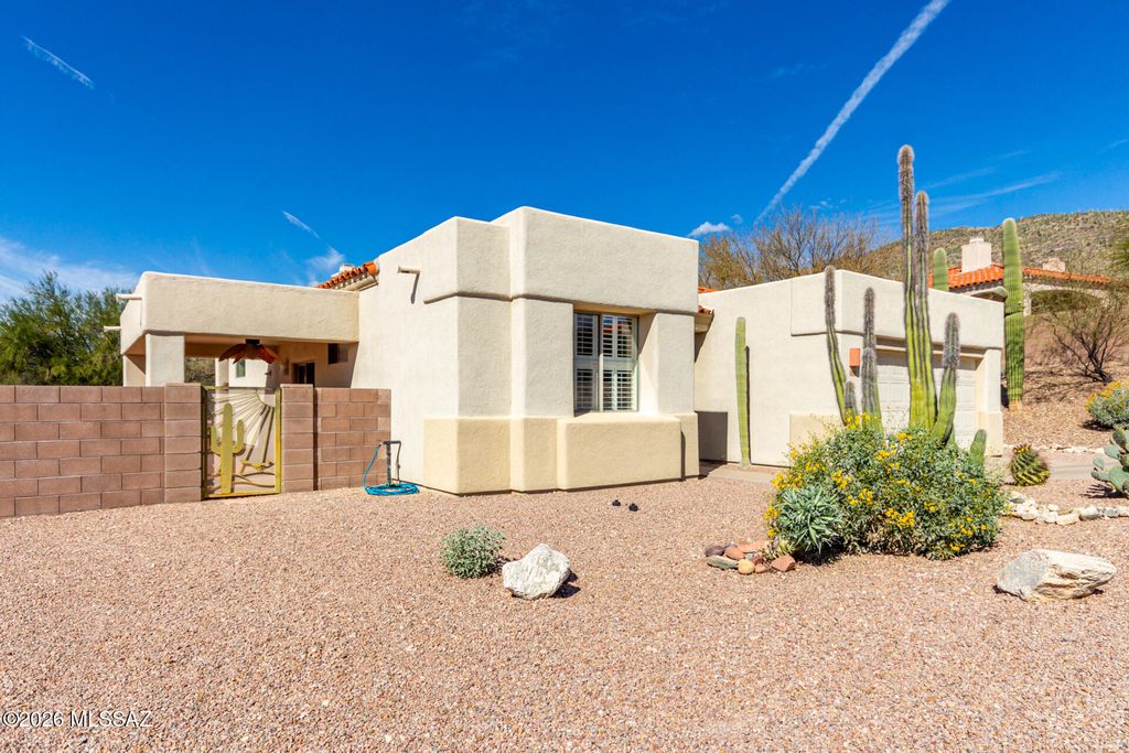 5335 N Canyon Rise Place, Tucson, AZ 85749