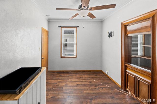 1008 6th Street, Highland, IL 62249