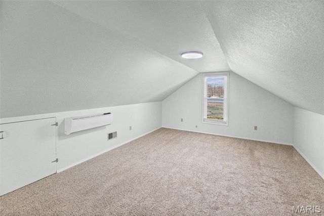 1008 6th Street, Highland, IL 62249