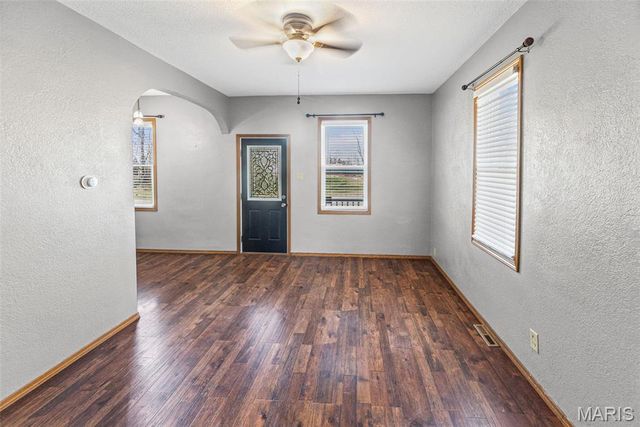 1008 6th Street, Highland, IL 62249