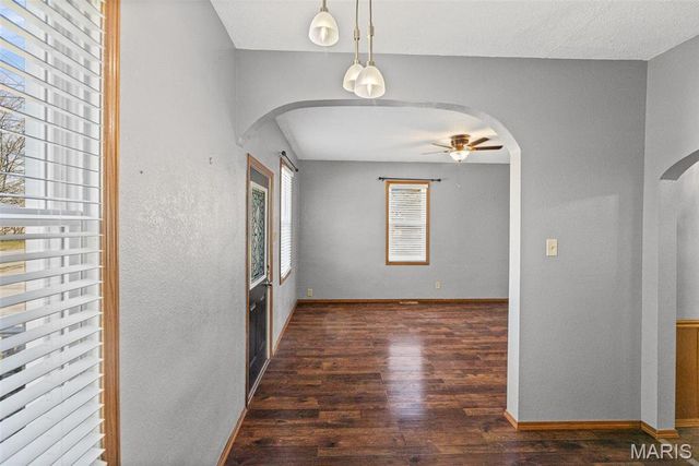 1008 6th Street, Highland, IL 62249