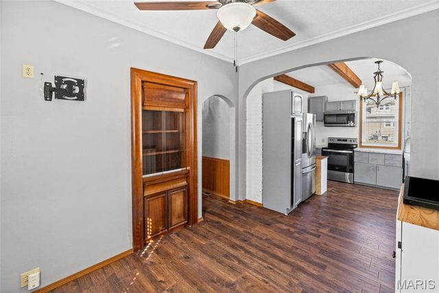 1008 6th Street, Highland, IL 62249