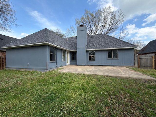 8105 Courageous Drive, Rowlett, TX 75089