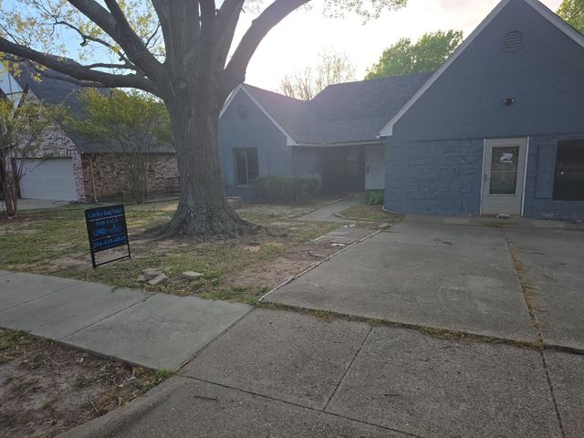 8105 Courageous Drive, Rowlett, TX 75089