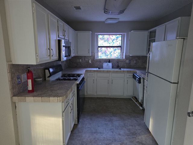 8105 Courageous Drive, Rowlett, TX 75089