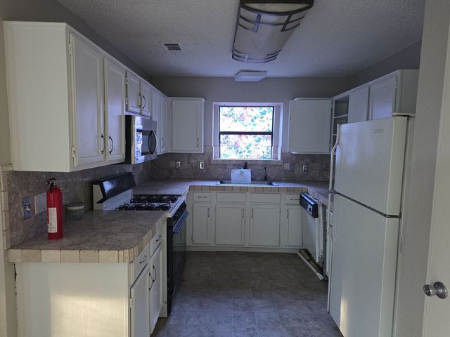 8105 Courageous Drive, Rowlett, TX 75089