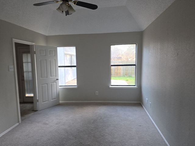 8105 Courageous Drive, Rowlett, TX 75089