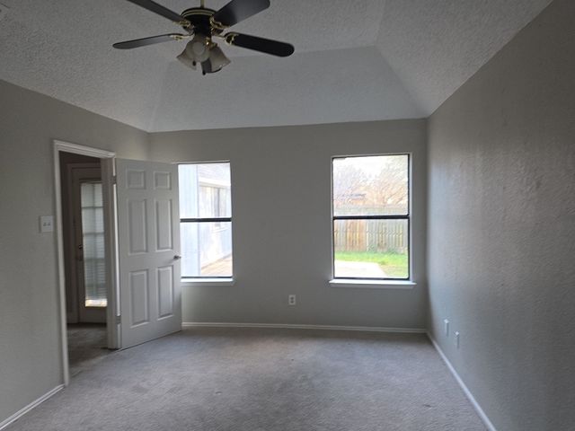 8105 Courageous Drive, Rowlett, TX 75089