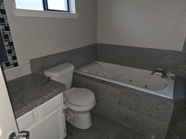 8105 Courageous Drive, Rowlett, TX 75089