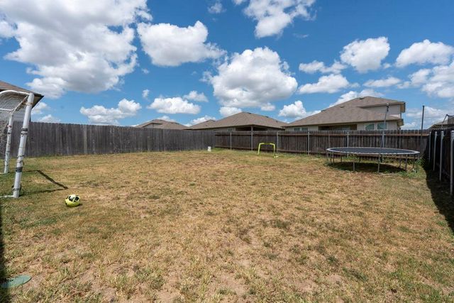 841 Indian Mallow, Seguin, TX 78155