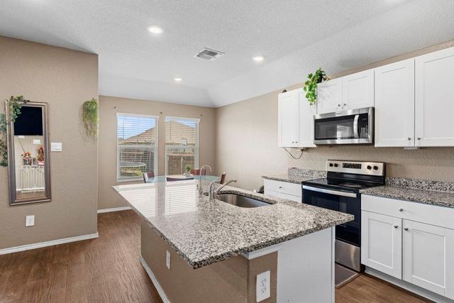 841 Indian Mallow, Seguin, TX 78155