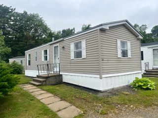 751 Washington St 33, Auburn, MA 01501
