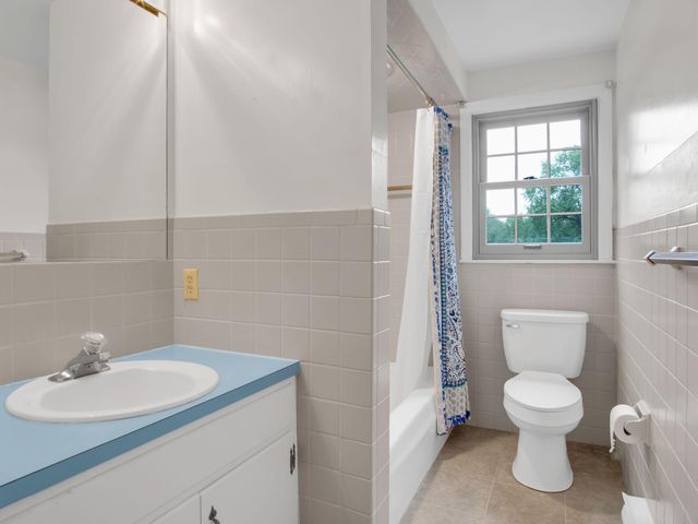 1009 DRAYER CT, Carlisle, PA 17013