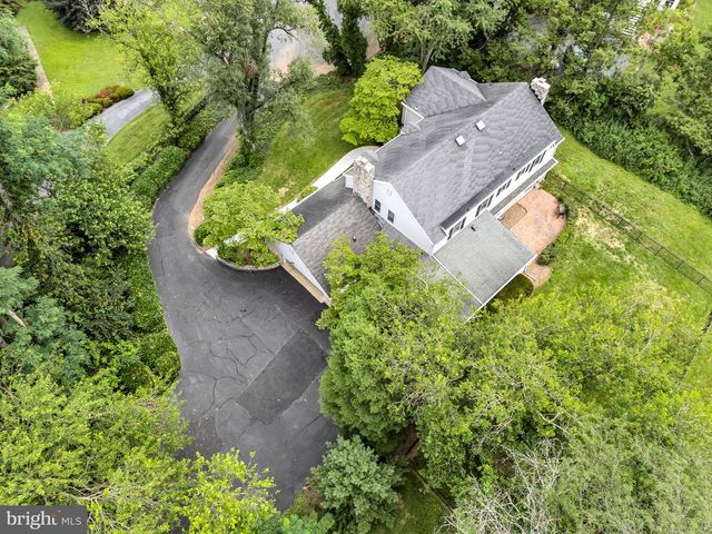 1009 DRAYER CT, Carlisle, PA 17013