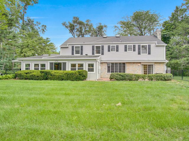 1009 DRAYER CT, Carlisle, PA 17013
