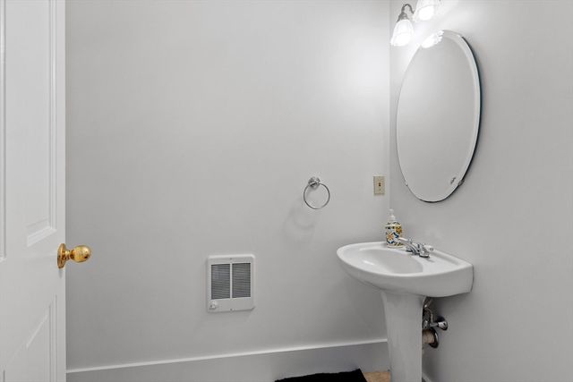 132 Cottage Street, Concord, MA 01742