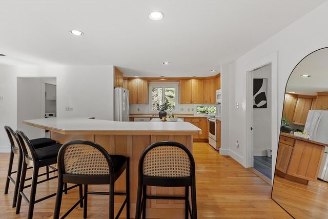132 Cottage Street, Concord, MA 01742