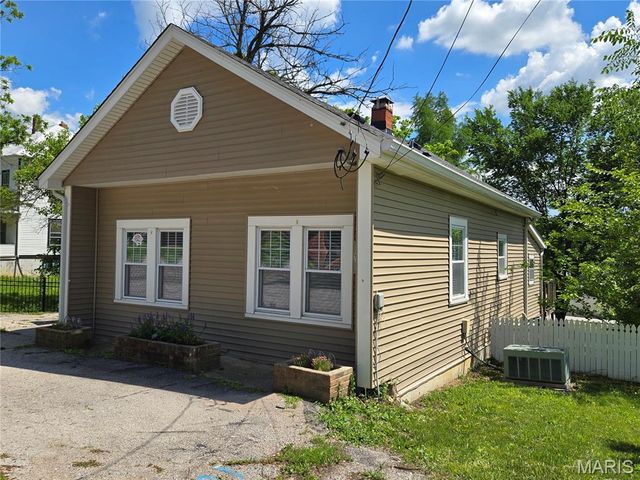 122 Almeling Street, New Melle, MO 63365