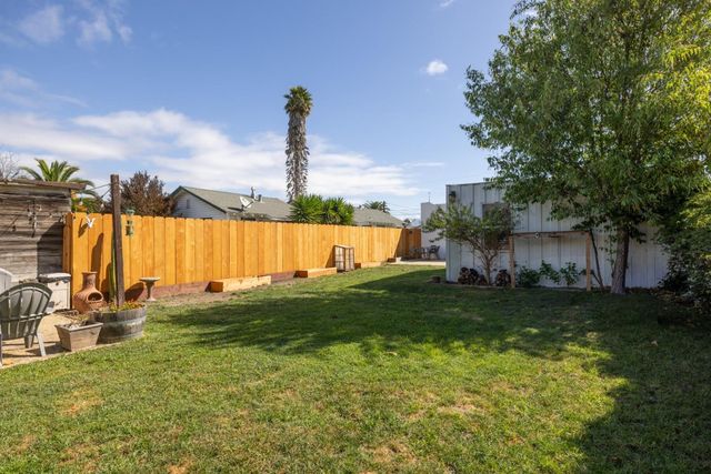 62 Buena Vista Street, Salinas, CA 93901