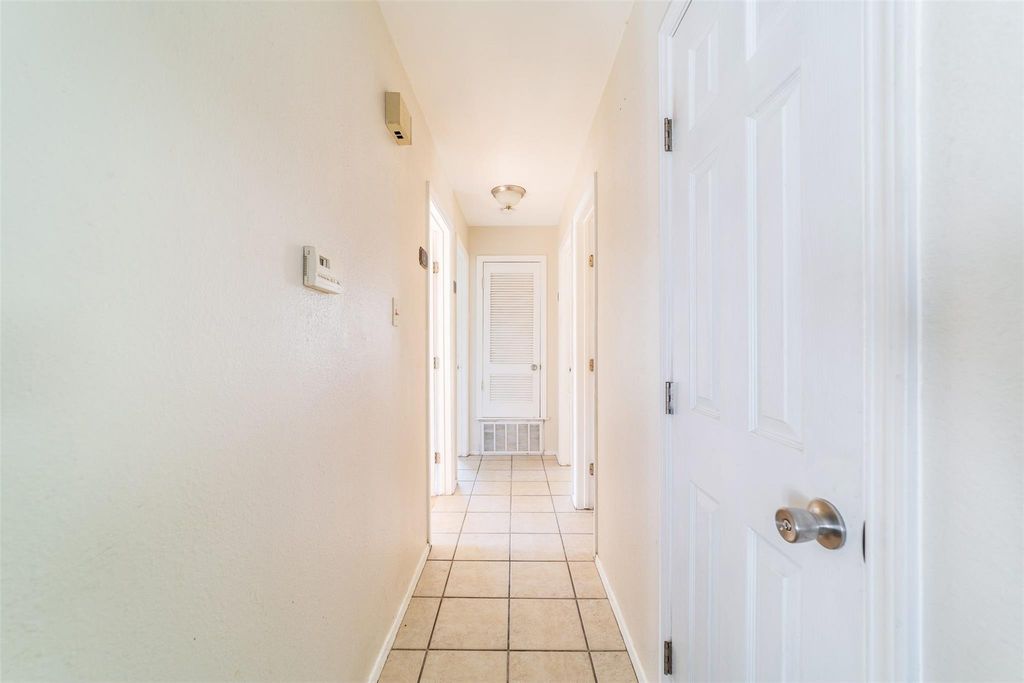 1738 Rutland DR A, Austin, TX 78758