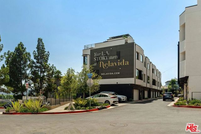 3852 N Emery Lane, Los Angeles, CA 90065