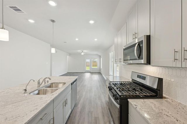 17885 Stone Terrace Lane, Montgomery, TX 77316