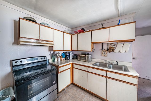 304 2nd Street, Troy, NY 12180