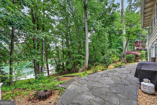 6321 Lakeview Drive, Buford, GA 30518